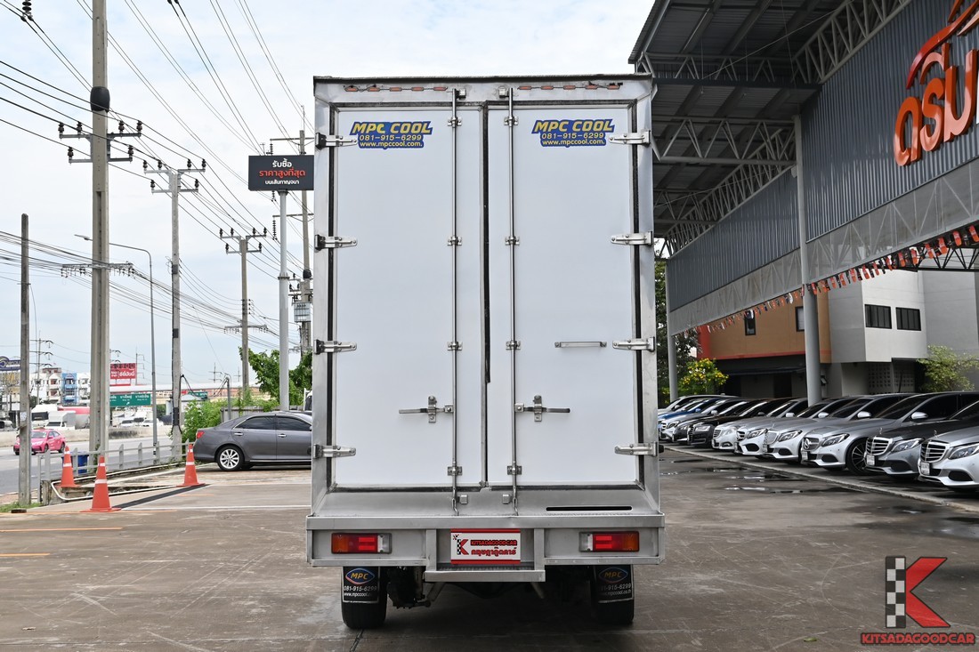 
								Toyota Revo MPC COOL 2412 full									