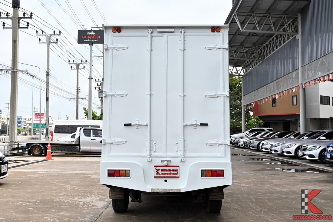 
								ISUZU D-Max cargo 912 full									