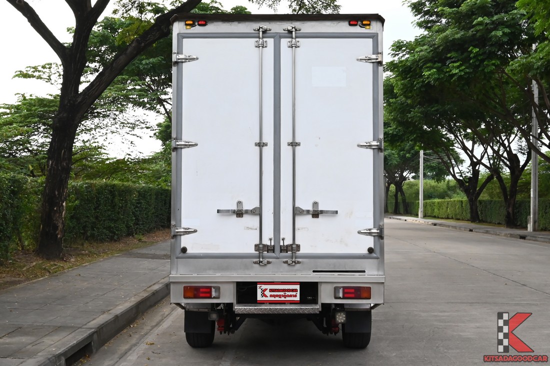 Toyota Revo COOL 2236 full