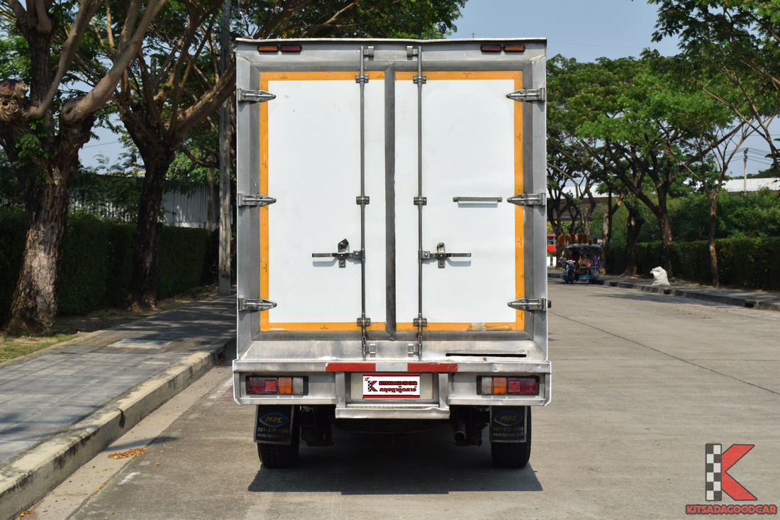Isuzu D-Max Cargo 3839 full