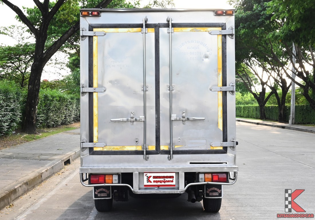 
								ISUZU D-Max COOL 9968 full									