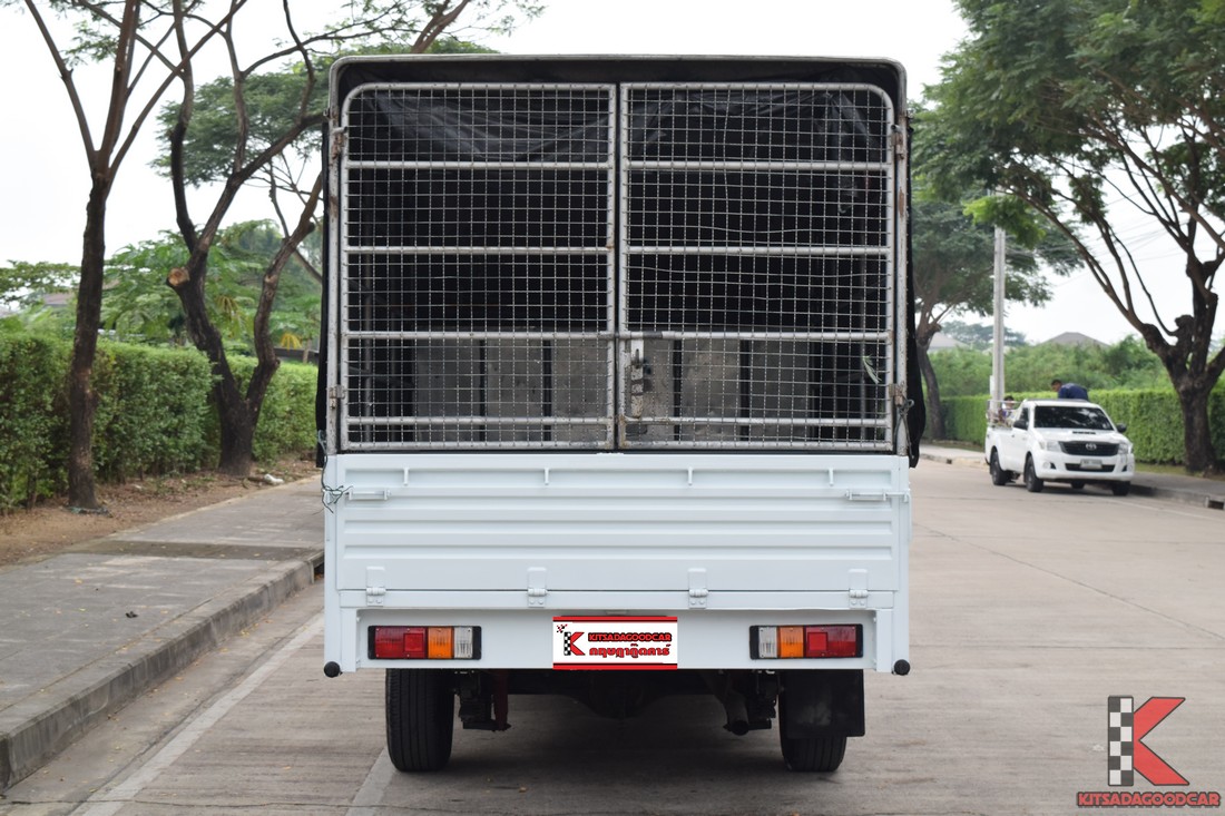 
								ISUZU D-Max cargo 7754 full									