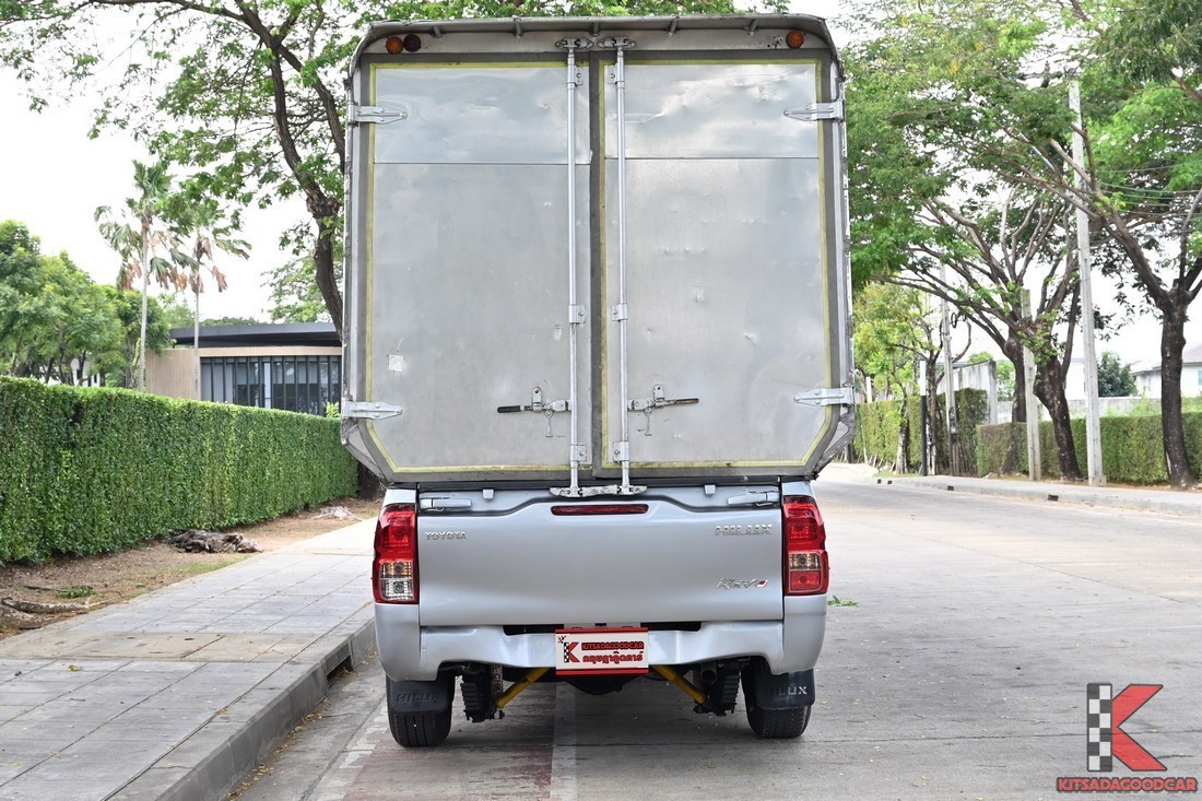 
								Toyota Revo cargo 1544 full									