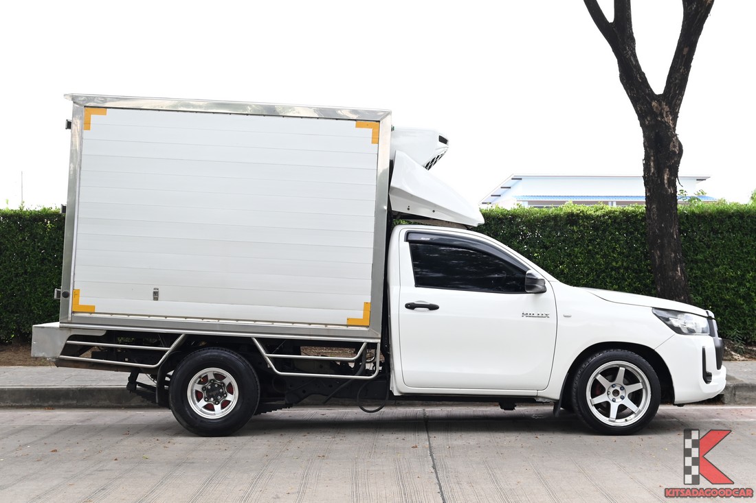 
								Toyota Revo COOL 2241 full									