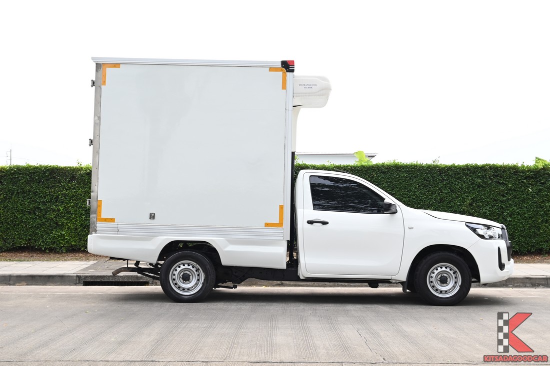 
								Toyota Revo COOL 9783 full									