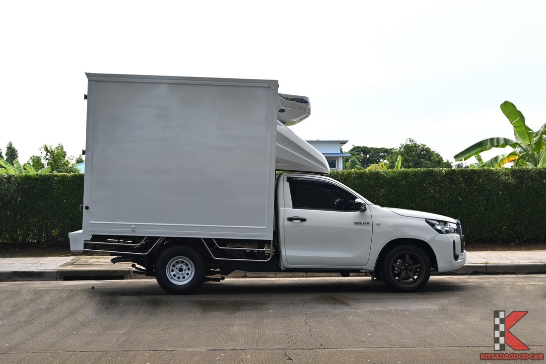 
								Toyota Revo MPC COOL 3917 full									