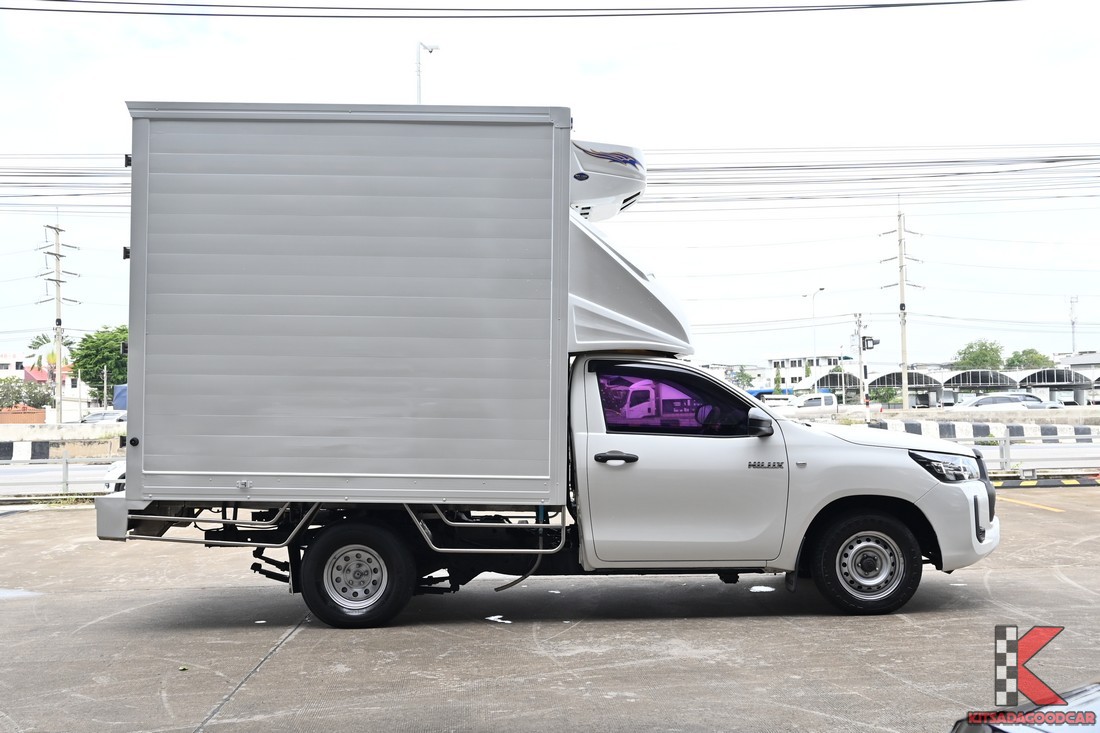 
								Toyota Revo MPC COOL 2412 full									