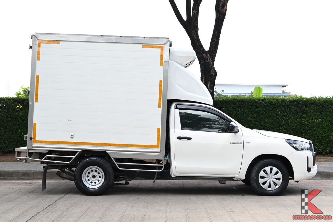 Toyota Revo COOL 3940 full