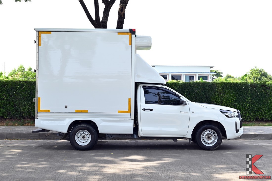 Toyota Revo COOL 4374 full