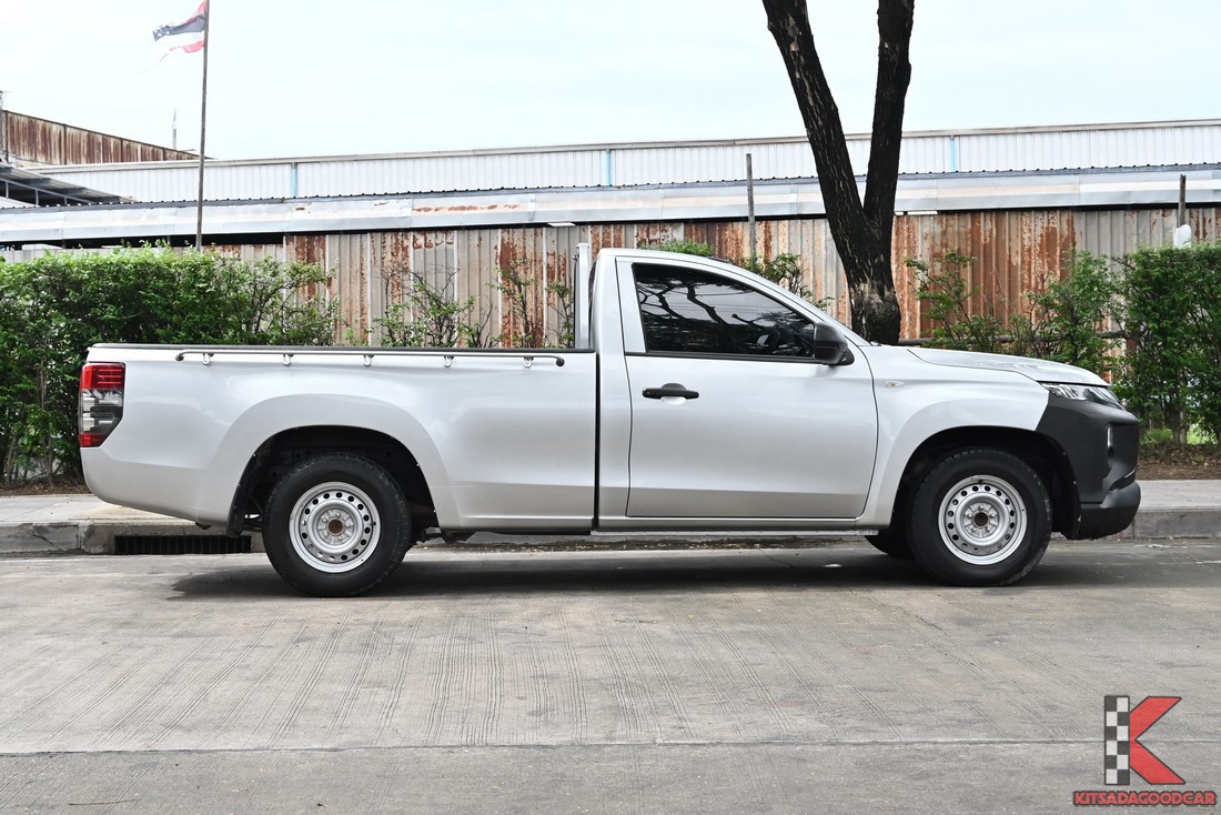 
								Mitsubishi Triton SINGLE 7748 full									