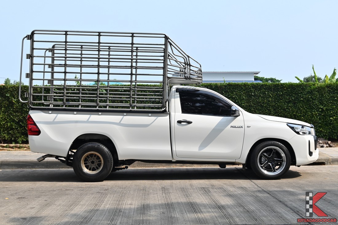 
								Toyota Revo KOG 6941 full									