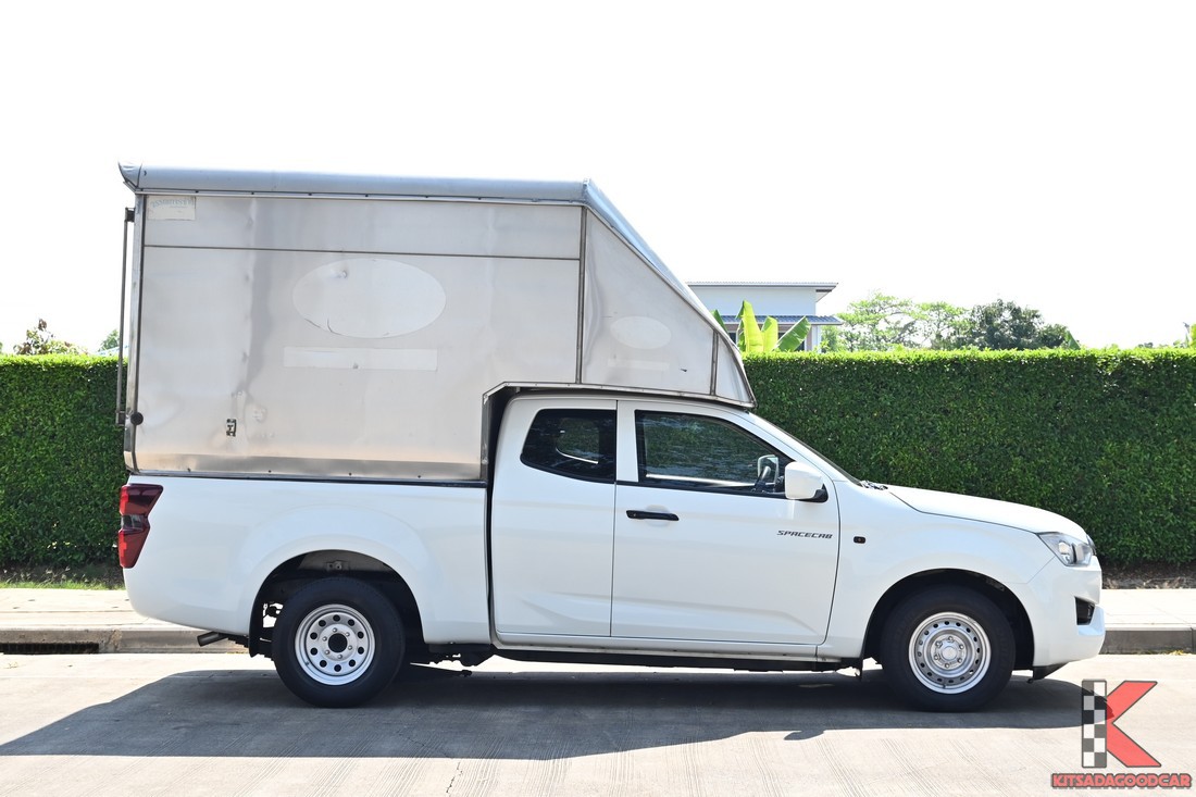 
								ISUZU D-Max cargo 5468 full									
