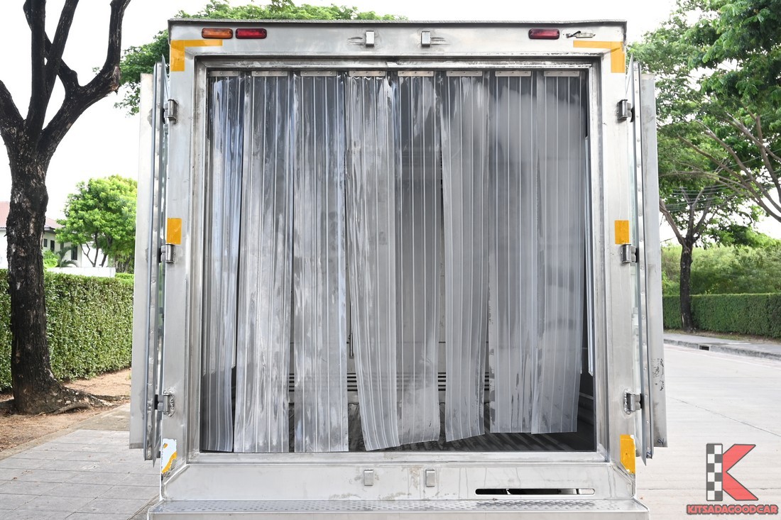 
								Toyota Revo MPC COOL 7655 full									