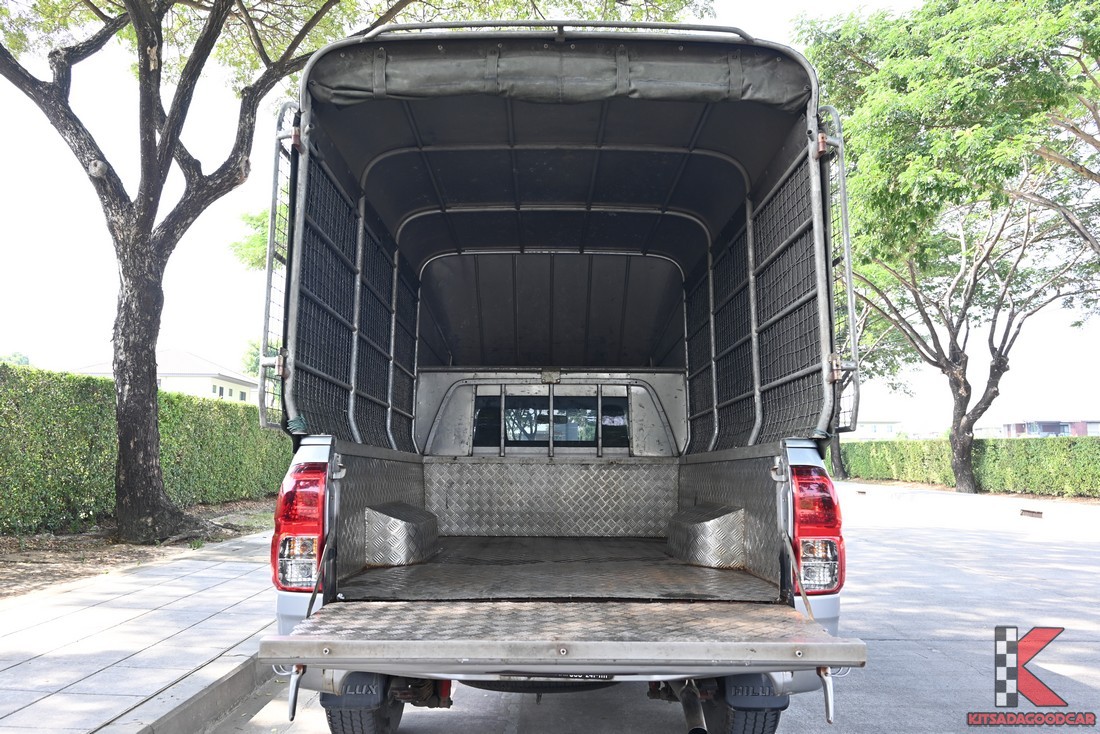 
								Toyota Revo cargo 6322 full									