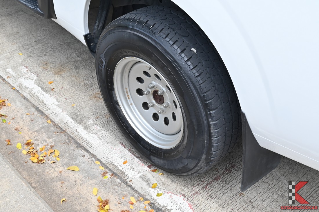 
								Nissan NT300 cargo 8996 full									