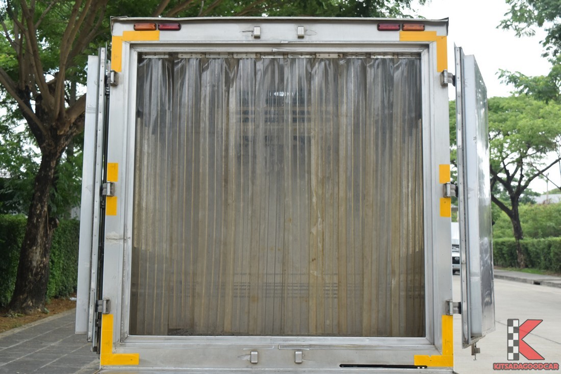 
								Toyota Revo MPC COOL 7504 full									