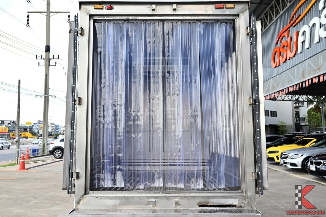 
								Toyota Revo MPC COOL 9720 full									