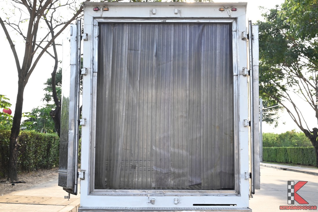 Toyota Revo COOL 1337 full