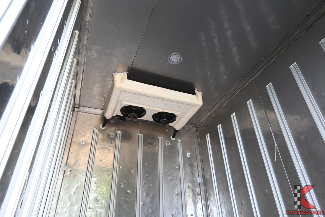 Toyota Revo COOL 1402 full