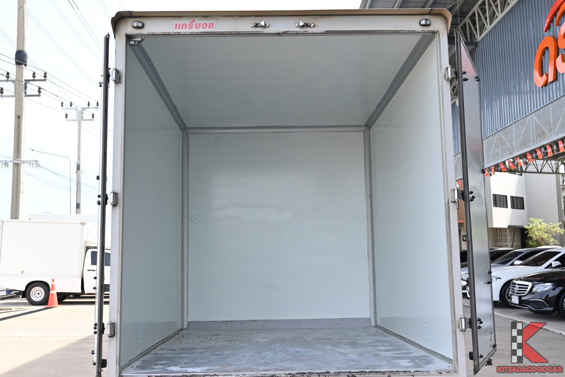 
								ISUZU D-Max cargo 8210 full									