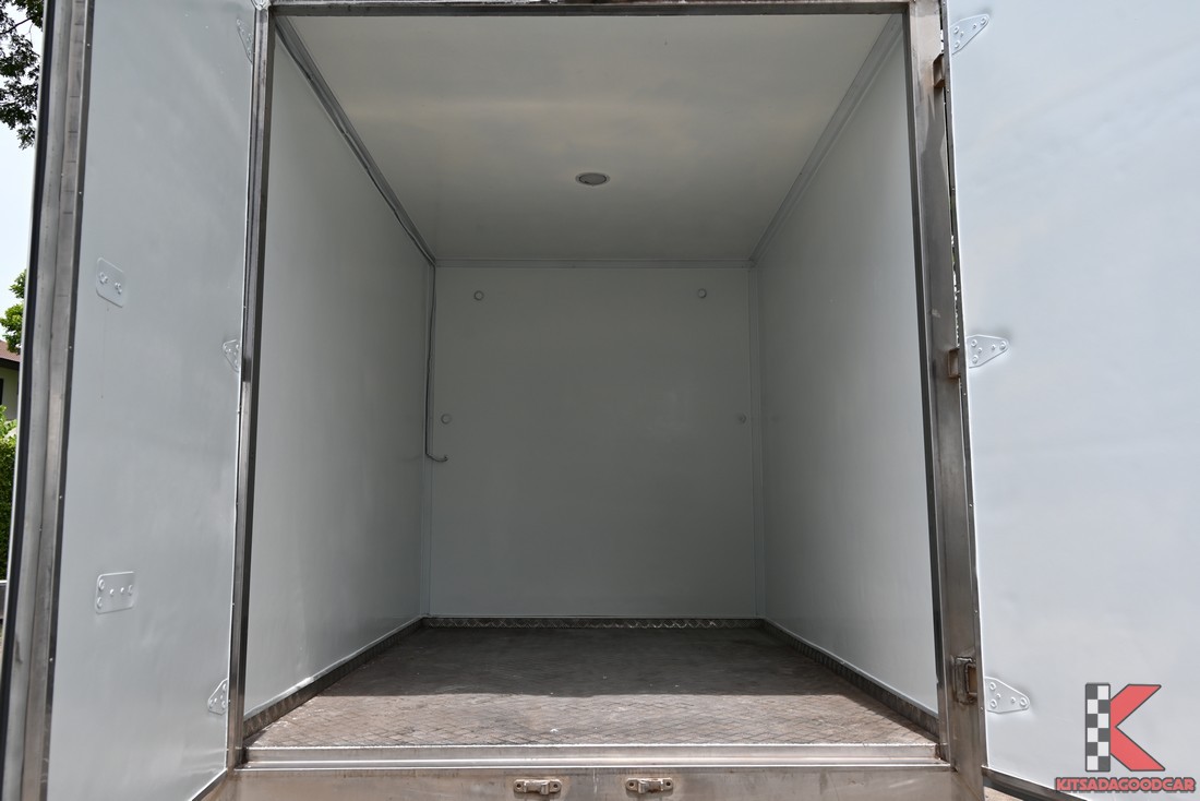 ISUZU D-Max cargo 1513 full