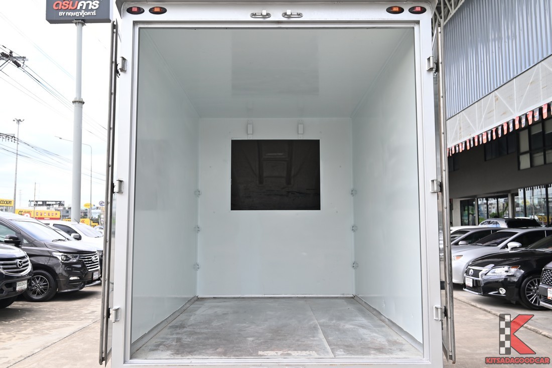 
								ISUZU D-Max cargo 7255 full									