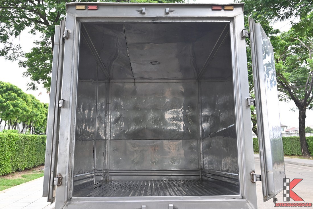 
								Toyota Vigo cargo 6131 full									