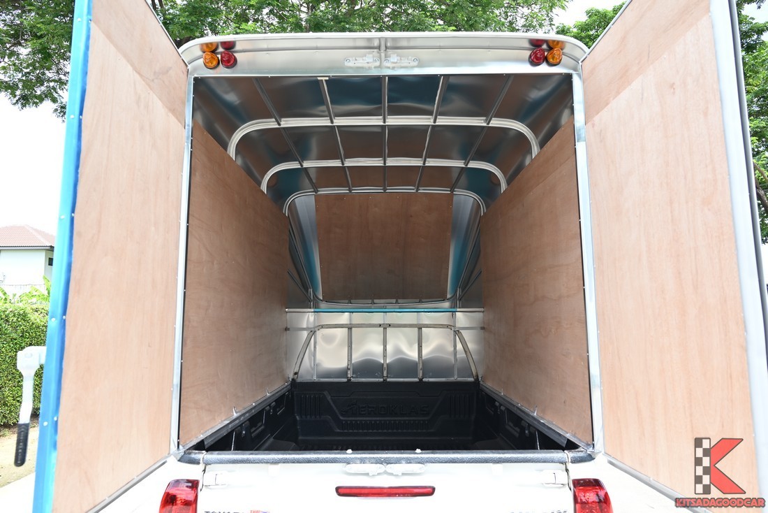 
								Toyota Revo cargo 4468 full									