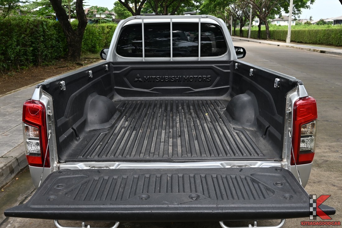 
								Mitsubishi Triton SINGLE 7748 full									