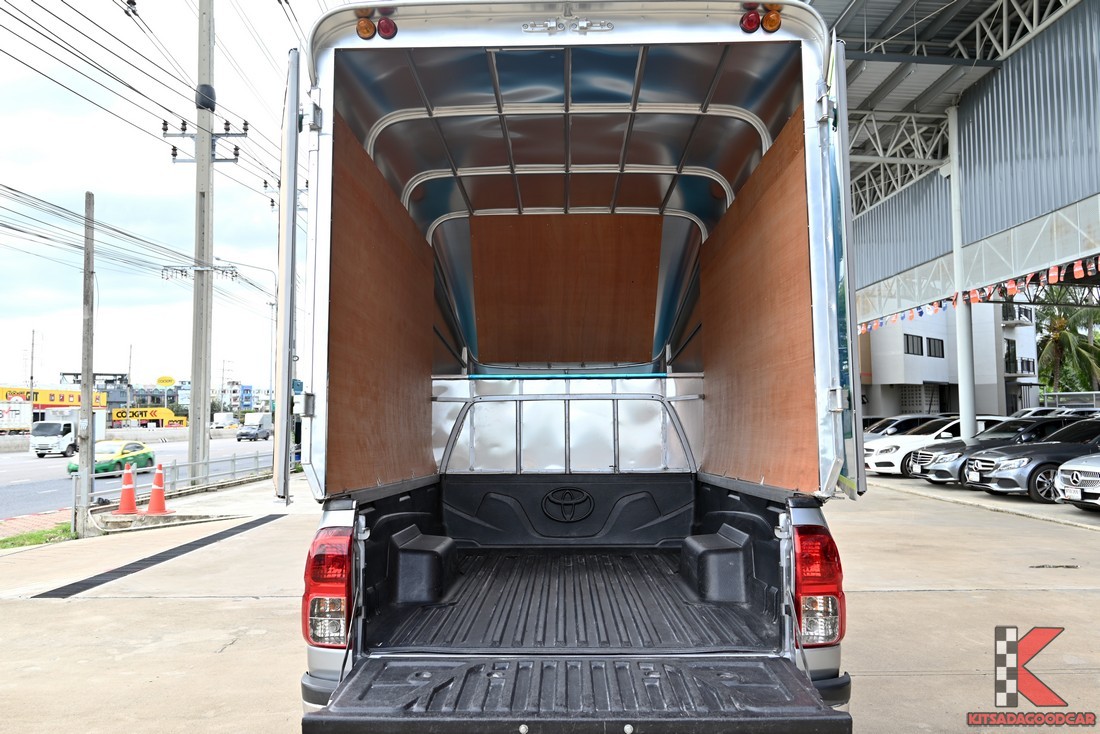 
								Toyota Revo cargo 5060 full									