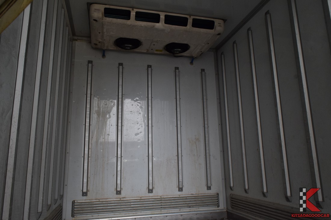 
								ISUZU D-Max COOL 3203 full									