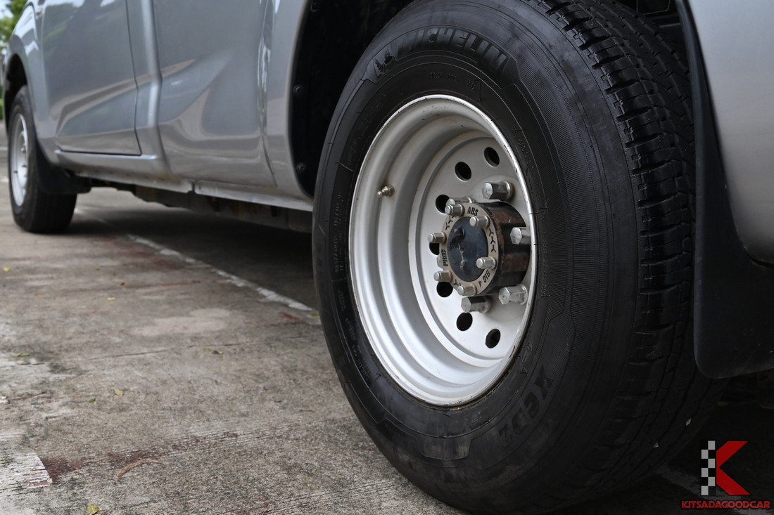 
								Isuzu D-MAX kog 8722 full									