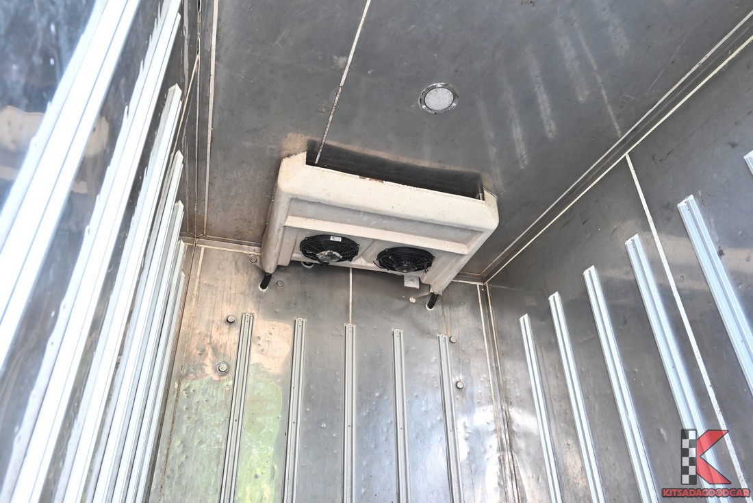 
								ISUZU D-Max MPC COOL 1538 full									