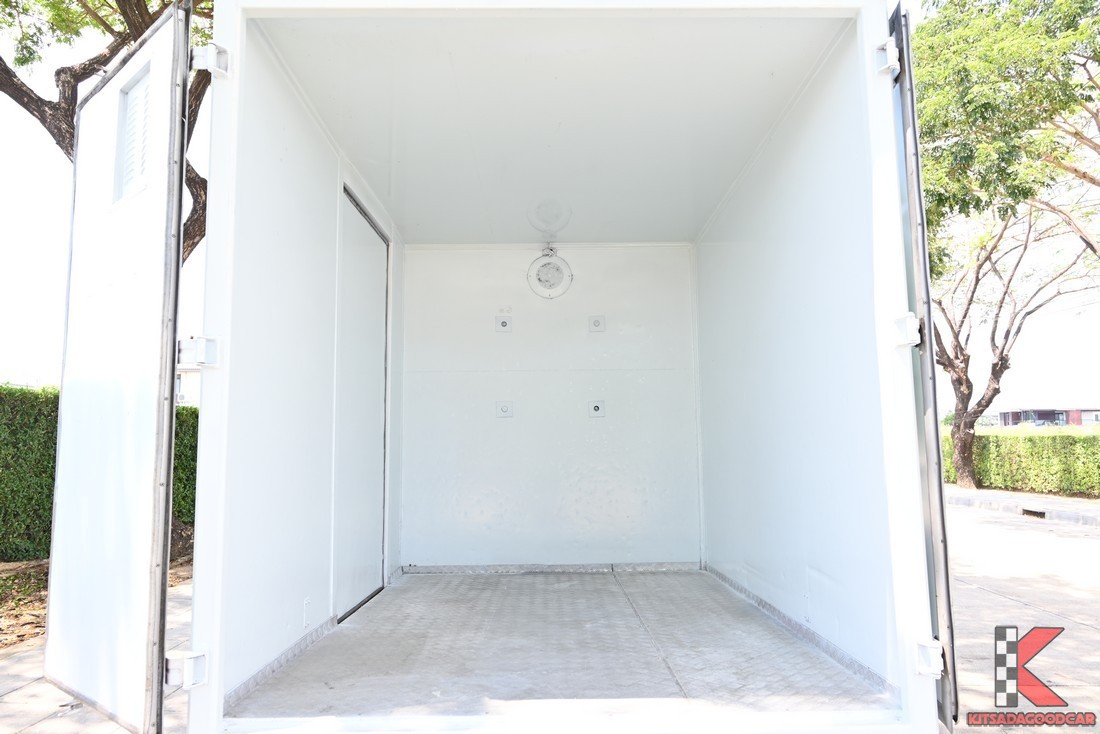 
								ISUZU D-Max cargo 7343 full									