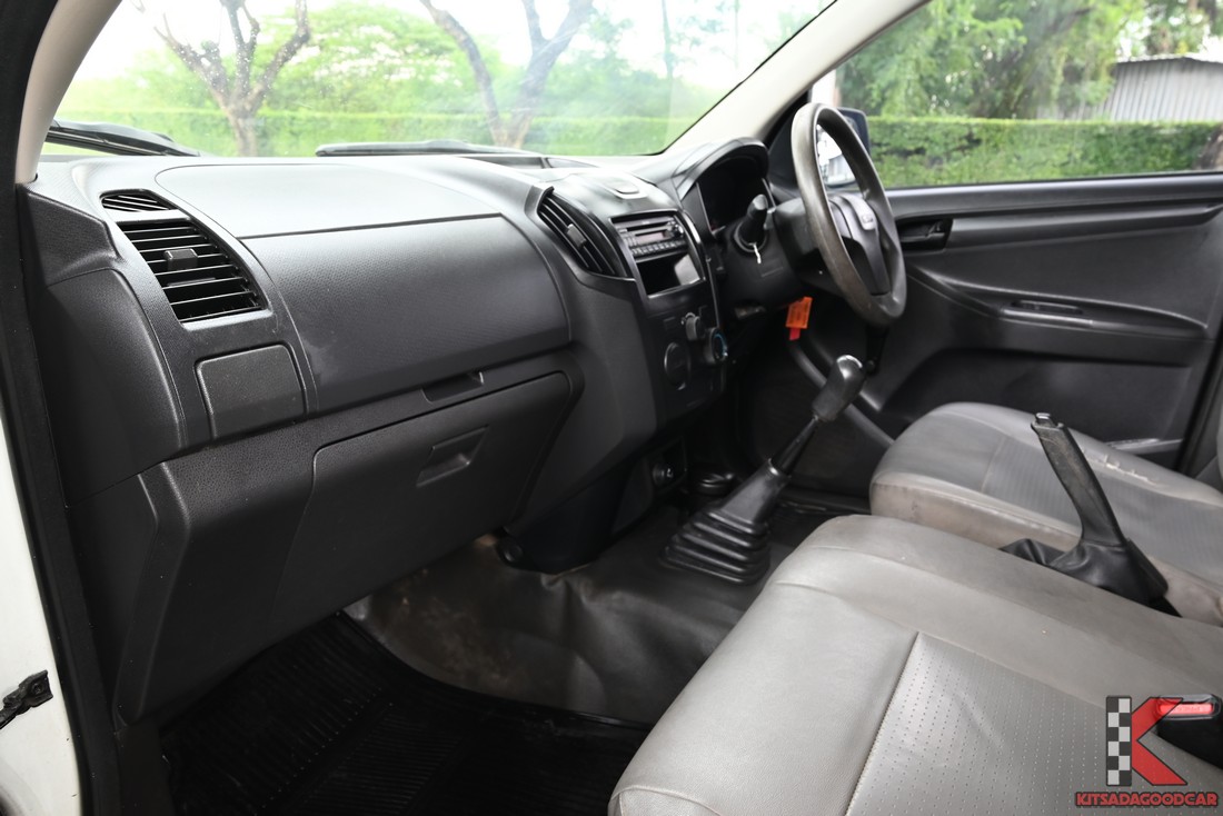 
								ISUZU D-Max cargo 6286 full									