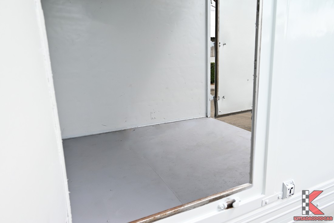 
								ISUZU D-Max cargo 1011 full									