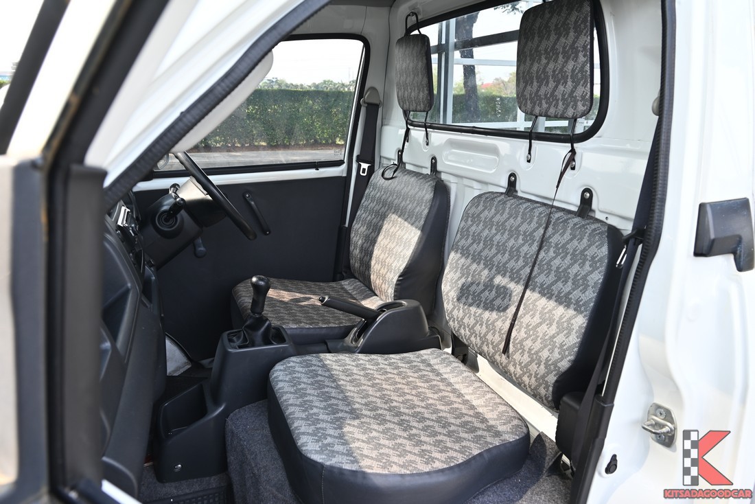 
								Suzuki Carry KOG 1658 full									