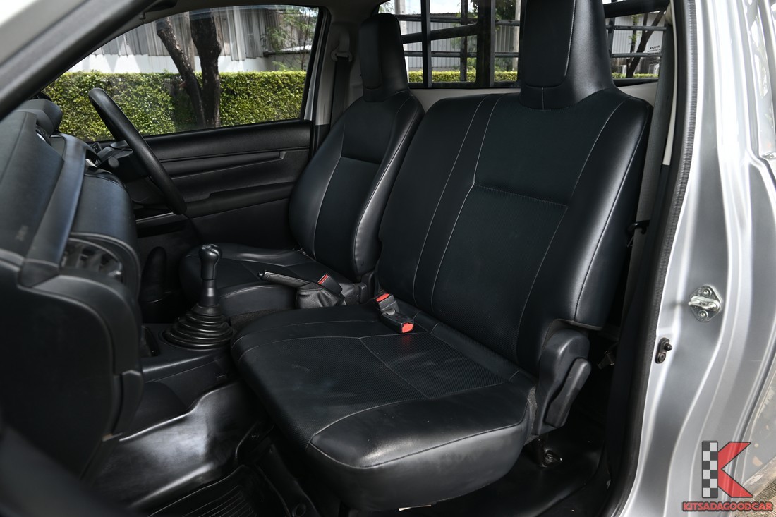 
								Toyota Revo KOG 2833 full									