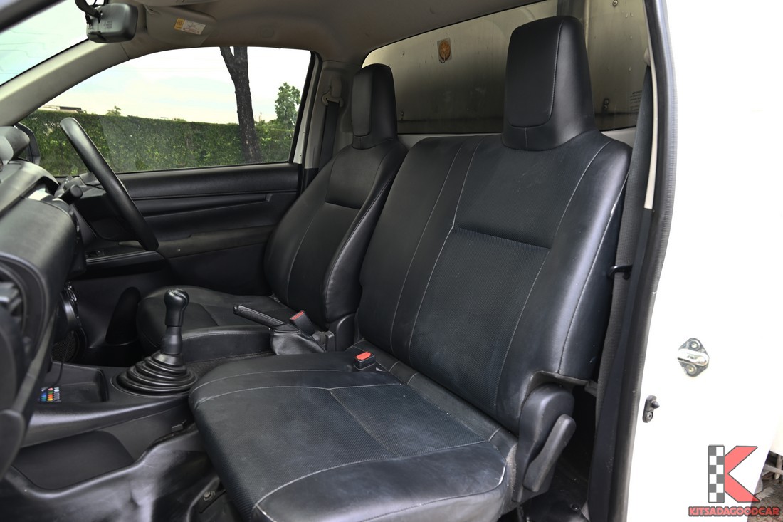 
								Toyota Revo COOL GOOD TEMP 8744 full									