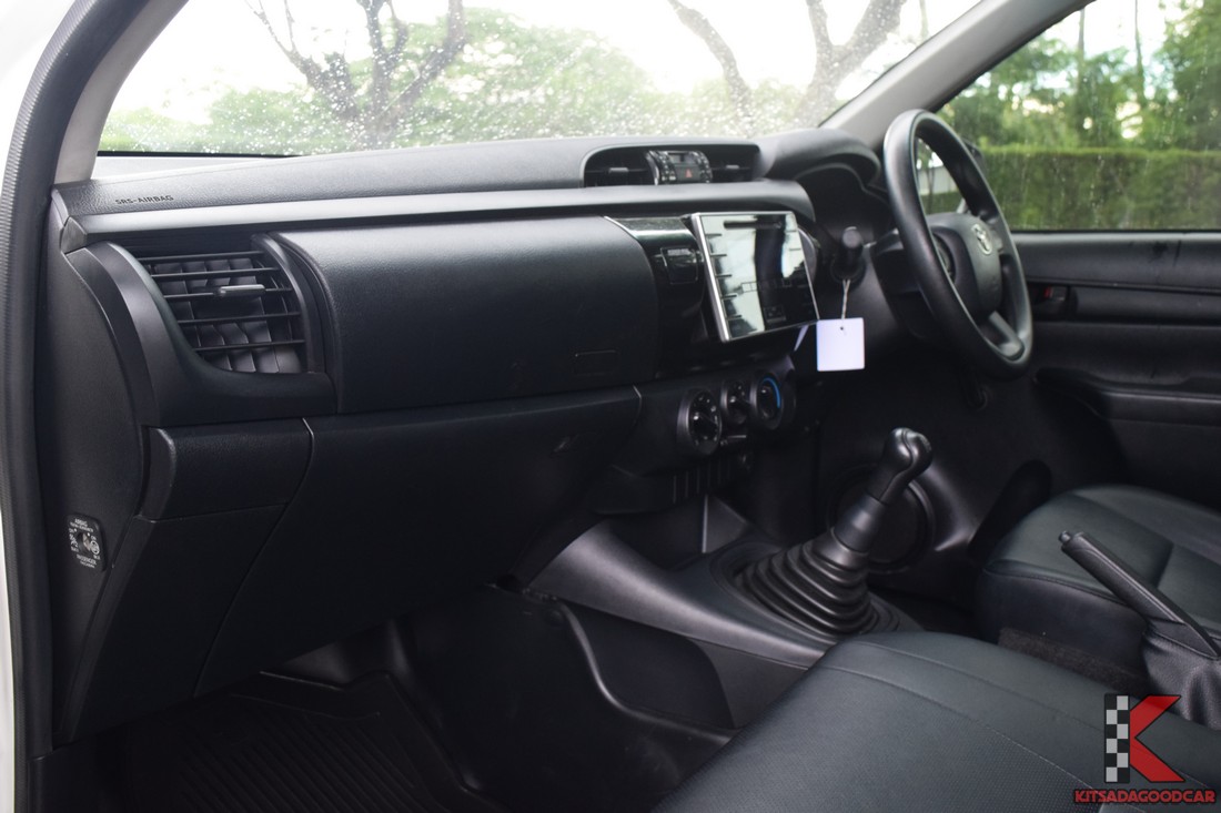 
								Toyota Revo cargo 4428 full									