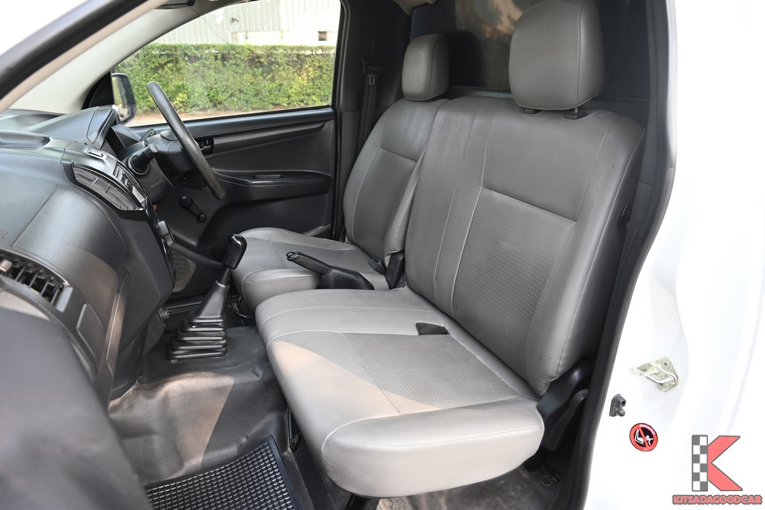 
								ISUZU D-Max cargo 5392 full									