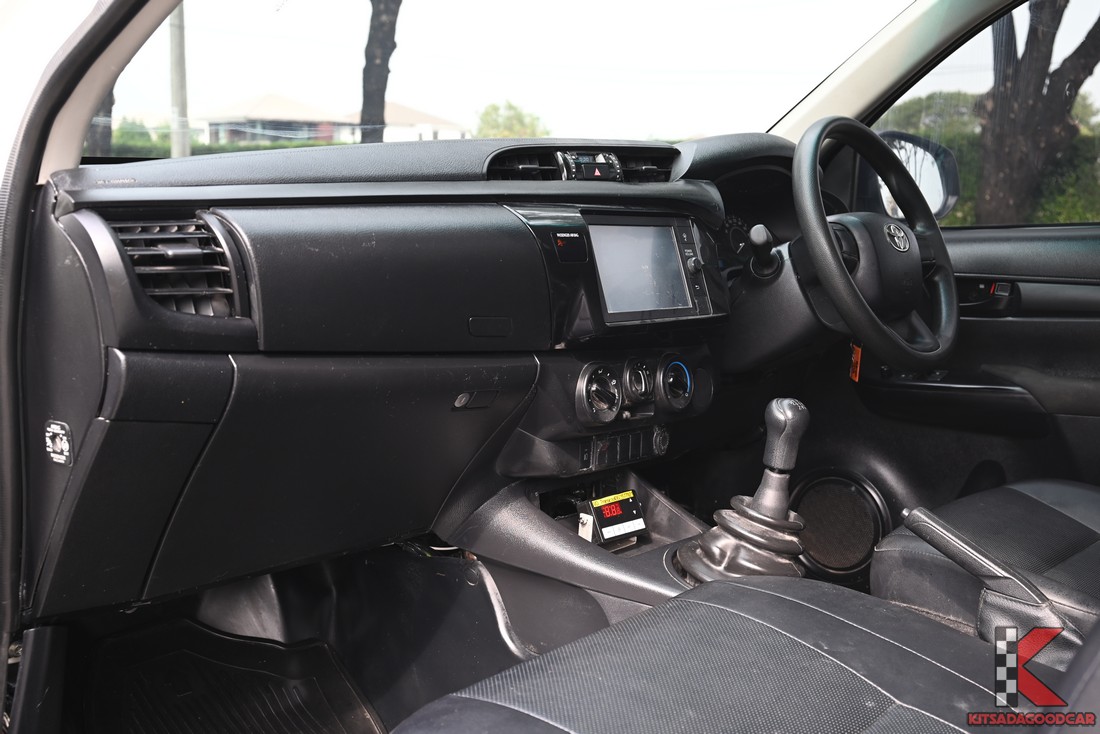 
								Toyota Revo COOL 9783 full									