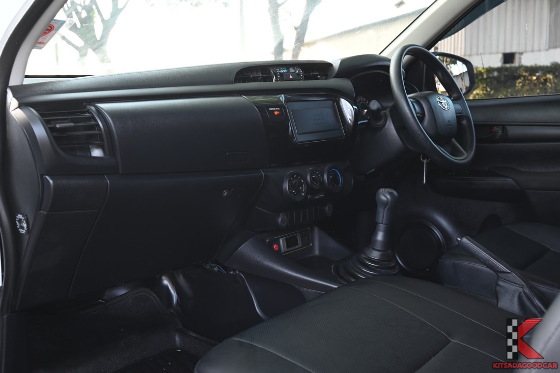 
								Toyota Revo COOL 443 full									