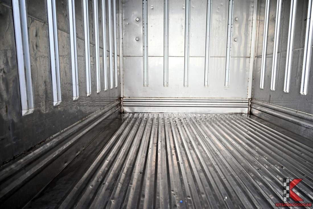 
								Toyota Revo MPC COOL 9720 full									