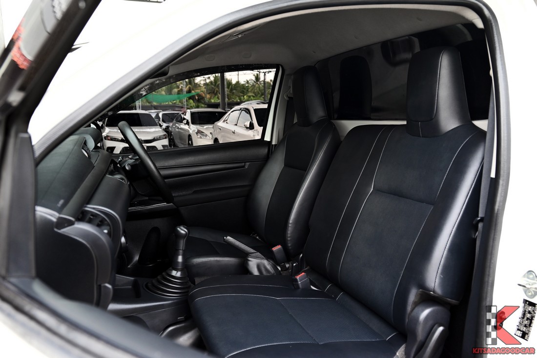 
								Toyota Revo cargo 4433 full									