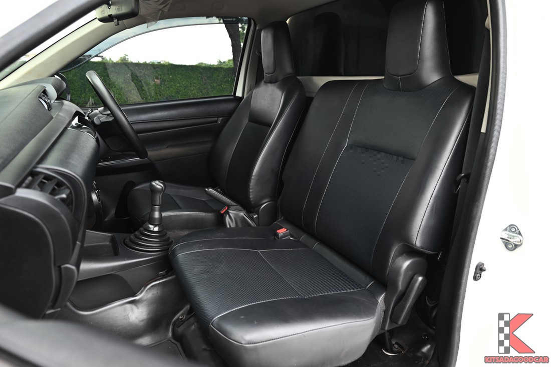 
								Toyota Revo cargo 4874 full									