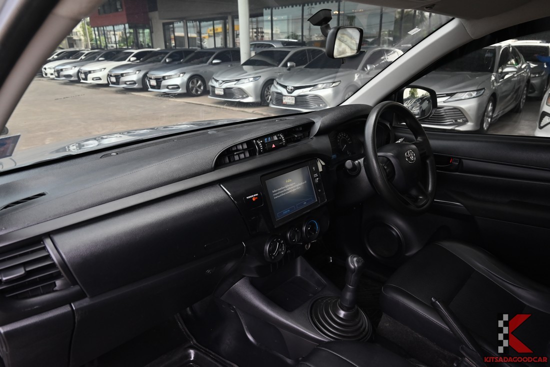 
								Toyota Revo KOG 5096 full									