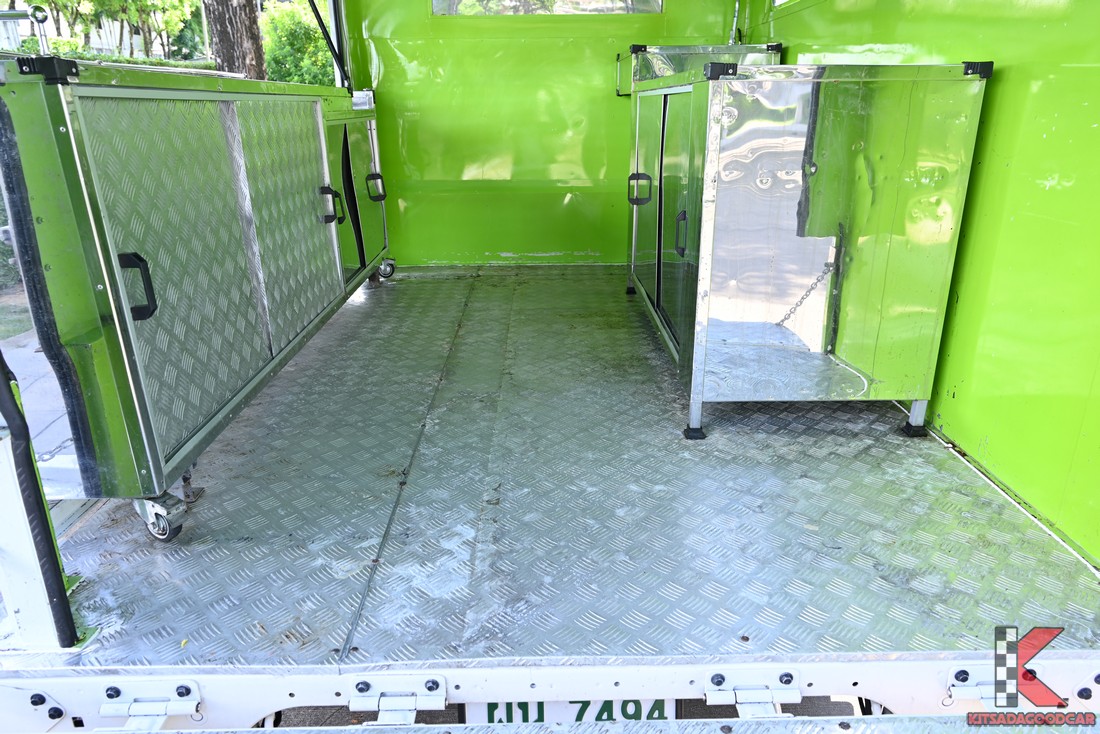 
								Toyota Champ Food Truck 7494 full									