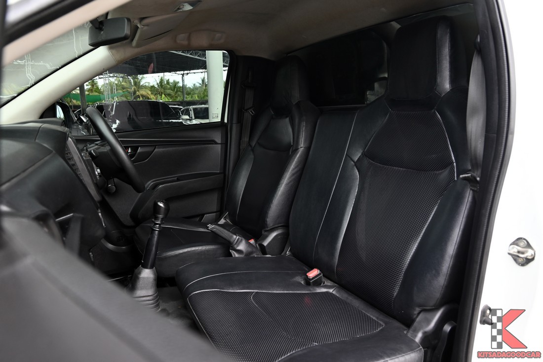 
								ISUZU D-Max cargo 7255 full									