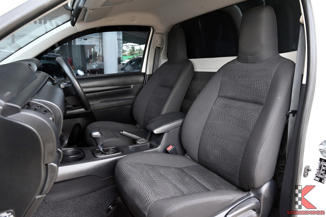 
								Toyota Revo cargo 4455 full									